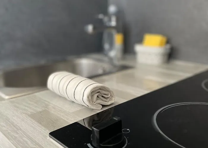 アパート Easycolmar